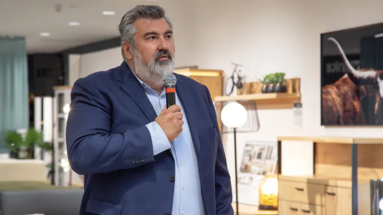 Otvoren prvi salon u Sloveniji