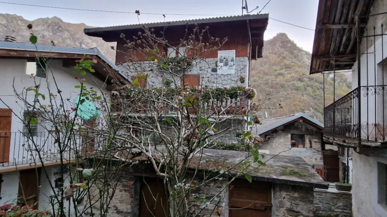 Od 46 stanovnika talijanskog sela, 30 je kandidata. U utrci su i majka i sin - jedan protiv drugog