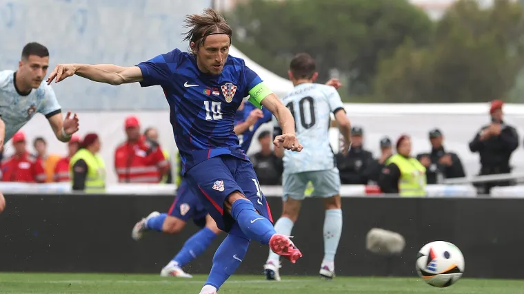 Susjedi zadivljeni Modrićem i ekipom: 'Opasni su i sigurni, istaknuli su najvi&scaron;e ambicije'