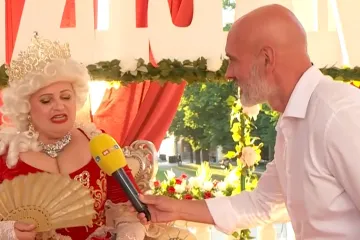 Najzabavnija carska priča u Hrvatskoj: RTL-ov Boris Mišević najprije se poklonio pa popričao s Marijom Terezijom