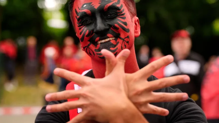 UEFA iza&scaron;la u susret zahtjevu srpskog saveza i oduzela akreditaciju kosovskom novinaru