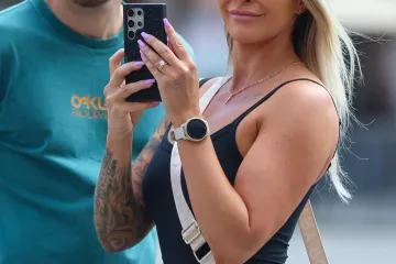 Hrvati okupirali Leipzig, pažnju je privukla misteriozna plavokosa ljepotica