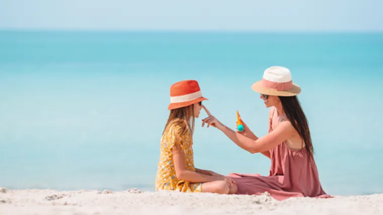 Kako se zapravo nanosi krema za sunčanje i kako do 30% popusta?