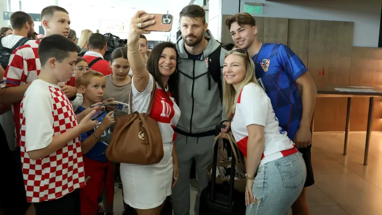 Bruno Petković razveselio najmlađe