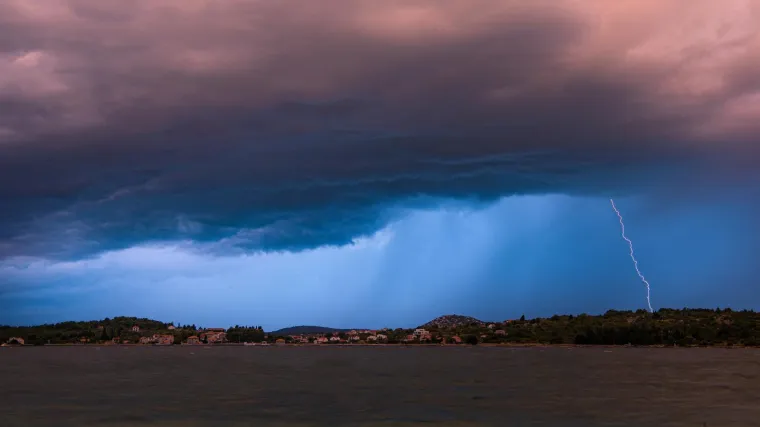 Stiže velika promjena nakon ljetnog vikenda: Grmljavinski pljuskovi, pad temeperature