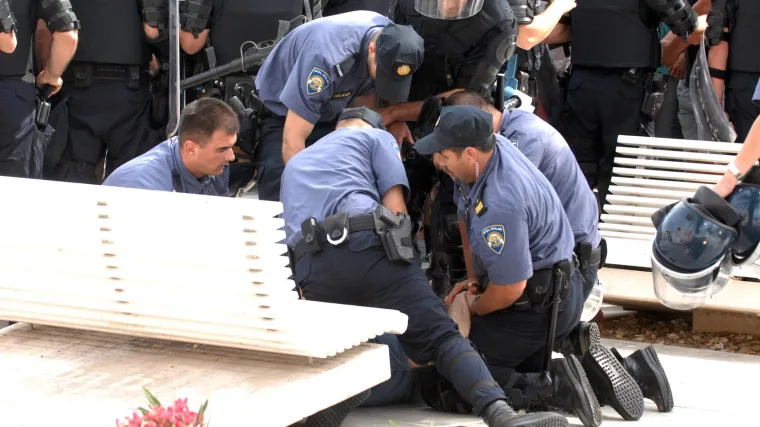 Makljaža u Splitu: Potukli se pijani &Scaron;veđani i Norvežani, jedan te&scaron;ko ozlijeđen