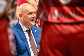 Proslavljeni Neven Spahija javio nam se iz svoje oaze: Pričali smo s njim o svemu