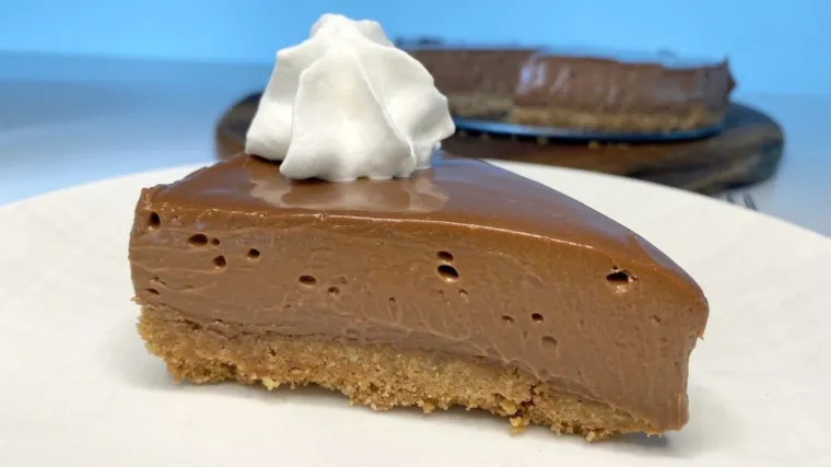 Čokoladna torta bez pečenja, od samo 4 sastojka