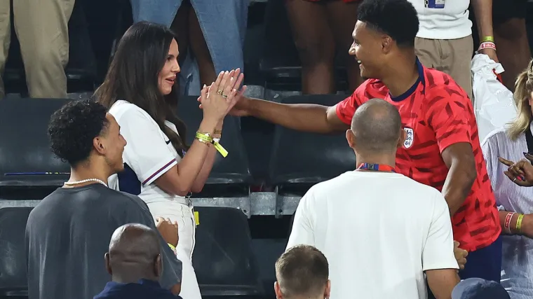 Engleski junak nakon gola u 90. za finale Eura pokazao kakav je frajer: Svi pričaju o poljupcu godine