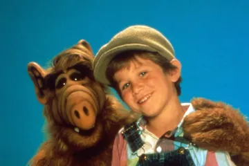 Dječak koji je utjelovio Briana Tannera u kultnoj seriji 'Alf' pronađen mrtav u automobilu