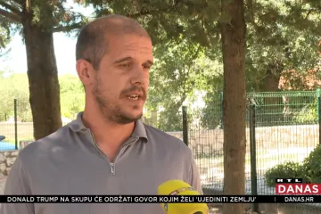 Tu&scaron;iranje na plaži ili polijevanje kanistrima: Usred ljeta bez vode, turisti zgroženi odlaze!