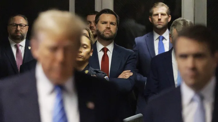 Trump službeno nominiran, otkrio tko će mu biti potpredsjednik: Nazivao ga 'idiotom' i 'Hitlerom'