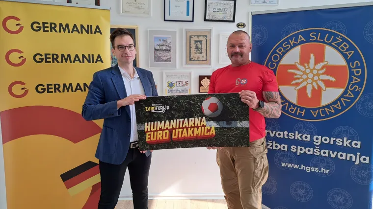 Uručili donaciju od tri tisuće eura Hrvatskoj gorskoj službi spa&scaron;avanja