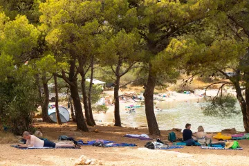 Hrvatica pokazala &scaron;to je učinila na plaži: Jedni je nazivaju zlom, drugi joj plje&scaron;ću