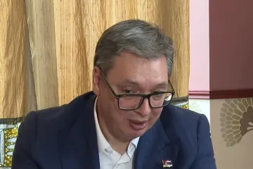 Iz Pariza se &scaron;alje poruka mira, ali Vučića to ne dira: On i dalje 'plete' po Hrvatskoj