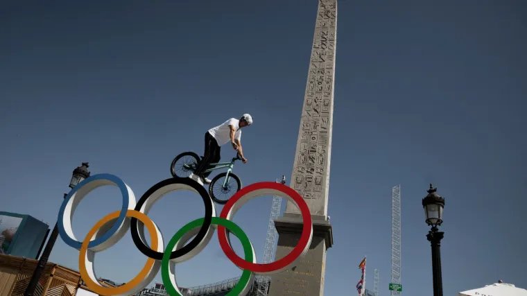 Covid-19 &scaron;iri se Parizom: Zaraženo je najmanje 40 olimpijaca