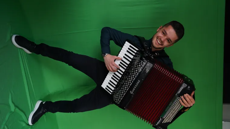 Predstavljao je Hrvatsku na Euroviziji, a sada stiže u 'Superstar'