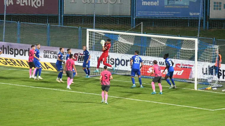 Remi Slaven Belupa i Lokomotive. Ovako sad izgleda poredak HNL-a