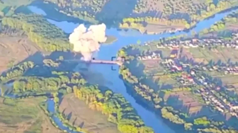 Ukrajinci digli u zrak i treći most. Rusi stanovnicima: 'Ne ometajte na&scaron;e branitelje'