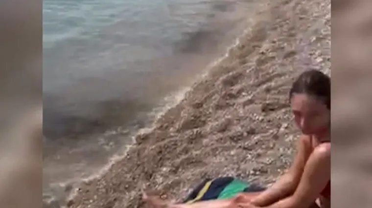 Nakon fekalija u Ičićima, u Kostreni se pojavila naftna mrlja: 'Biramo dan kad ćemo na kupanje'