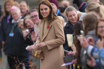 Modna inspiracija: Kate Middleton i njezina kolekcija elegantnih torbica