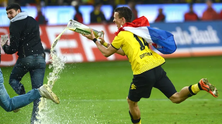 Borussia se prisjetila Peri&scaron;ićeve magije i odu&scaron;evila navijače: Kakva volejčina Arsenalu u ra&scaron;lje