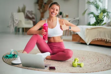 Voliš trenirati kod kuće? Ovih 6 pilates vježbi ono je što trebaš!