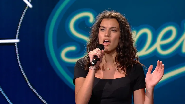 Karla je kći poznatog golmana, a svojom je izvedbom oduševila žiri: 'Svi komplimenti, bravo dijete'