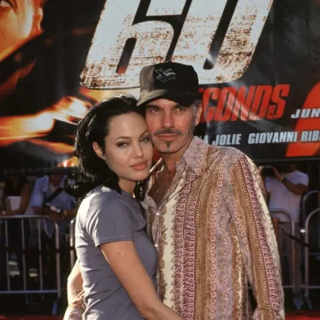 Ljubila se s bratom i oko vrata nosila krv biv&scaron;eg: Sjećate li se Angeline s početka karijere?