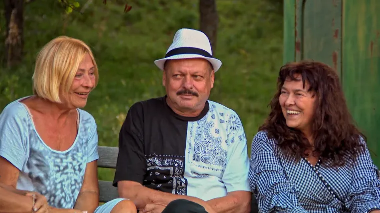 Glavno pitanje dana je tko s kim spava: 'Bolje odluči ti da se mi se bismo počupale'