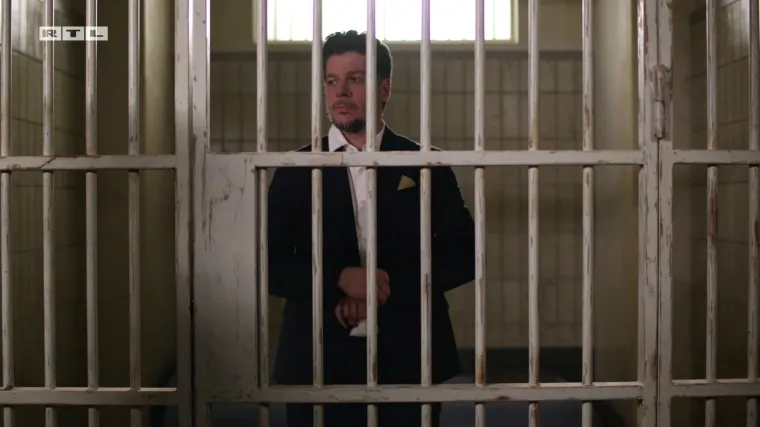 Velika zabava pretvara se u dramu: Policija odvodi &Scaron;imuna u zatvor