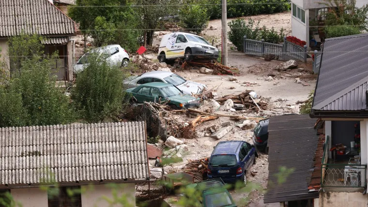 Pronađeno tijelo mladog Ernada. Odnijela ga bujica nakon &scaron;to je s ocem spasio 10 ljudi