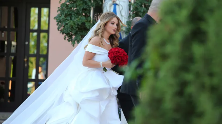 Prisjetili smo se prekrasne vjenčanice Izabel Kovačić, izgledala je poput dive