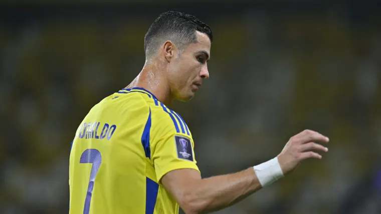 Cristiano Ronaldo ozlijedio dječaka te mu razbio mobitel na tribinama