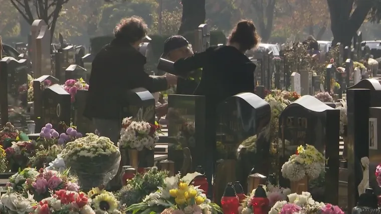 Osijek se priprema za blagdan Svih svetih. Na grobljima uveden i videonadzor, evo zašto