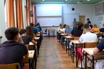 Drama u gimnaziji Tituša Brezovačkog: Učenici bojkotiraju nastavu zbog dolaska ‘gostiju’
