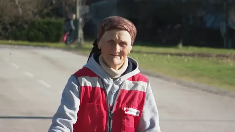 Barica (86) je najstarija volonterka Crvenog križa: 'Ona ne može sjediti. Kod nas je pronašla utočište'