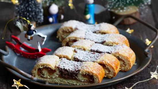 Omiljeni kolač jednostavan za pripremu: Donosimo recept za djedove brkove