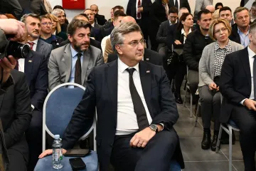 Andreja Plenkovića sutra čeka 'napad' u Saboru