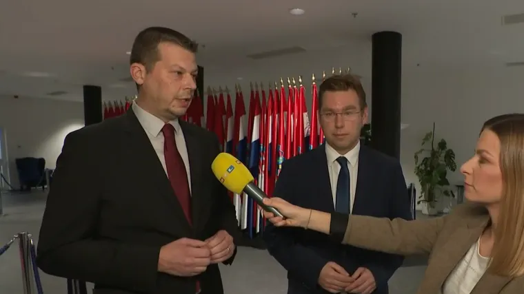 Đujić (SDP): 'Znamo svi tko su pravi vladari HDZ-a'; Pavić: 'Koalicija je stabilna'