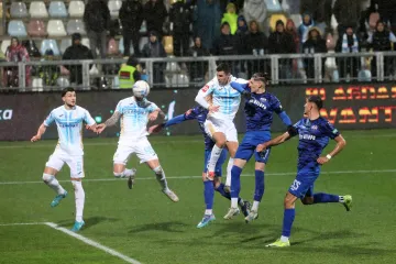 Rijeka bez poraza do titule jesenskog prvaka: Armada izvjesila transparent za tragediju u Prečkom