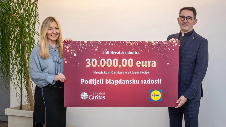 Lidl i Caritas podijelili blagdansku radost