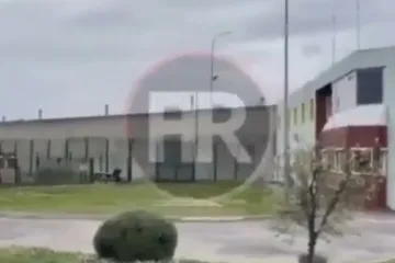 Drama od jutra u zatvoru: Naoružani zatvorenik uzeo pet ljudi kao taoce