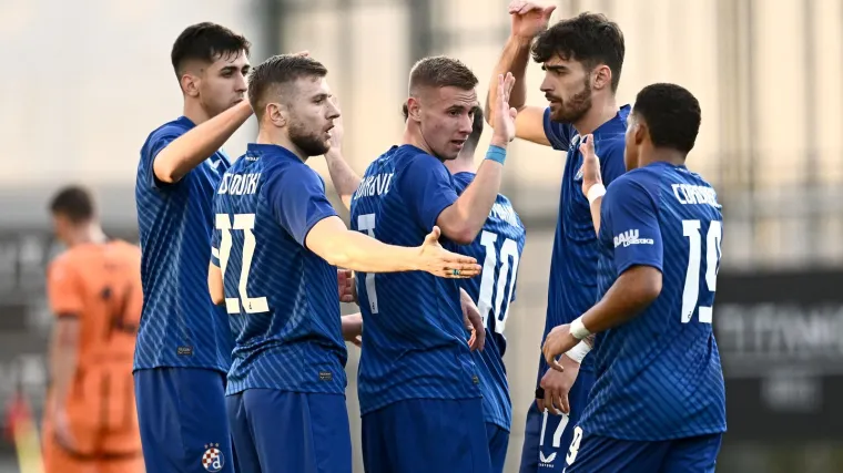 Dinamo vodio pa gubio, na kraju do&scaron;ao do izjednačenja u pripremnoj utakmici sa &Scaron;ahtarom