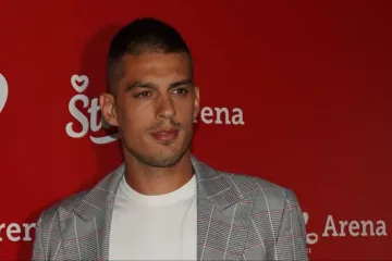 Nogometaš vulgarno pozvao djevojku na intimni čin: 'Bit ću sam u kući, dođi da i tebe...'