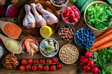 Ove namirnice pomažu u prevenciji bolesti vitalnog organa. Imamo i popis zabranjenih