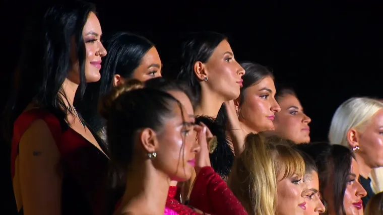 Prva ceremonija ruža razotkriva nesigurnost djevojaka