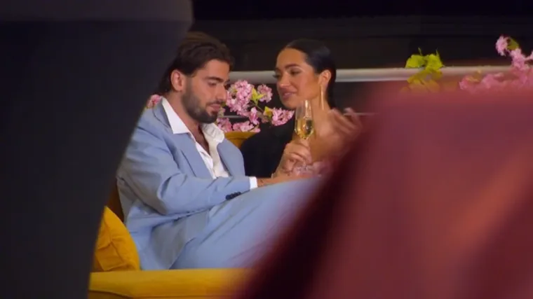 Laura izluđuje Gospodina Savr&scaron;enog svojim pona&scaron;anjem