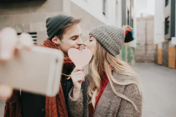 Najljepše čestitke za Valentinovo: Donosimo 74 poruke kojima ćete oduševiti voljenu osobu