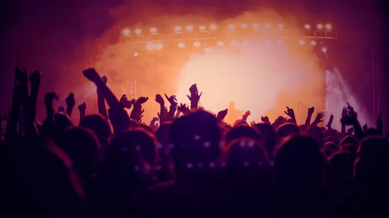 [KVIZ] Nastavi stihove pjesama Tonyja Cetinskog